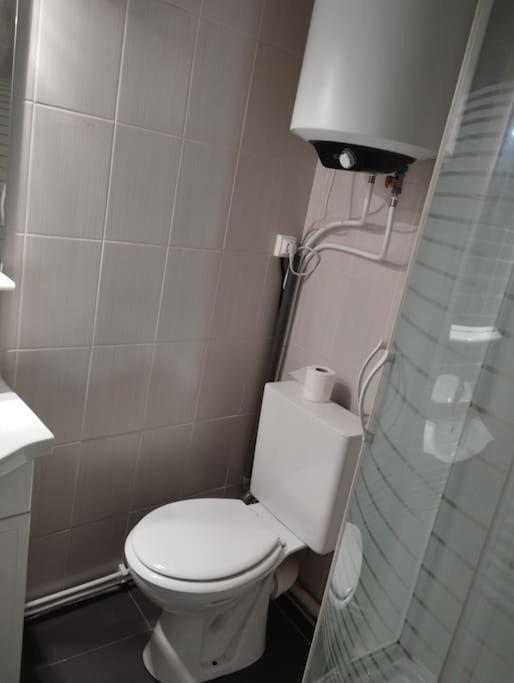 Studio Equipe Proche Aeroport Paris Cdg Apartment Vemars Exterior photo