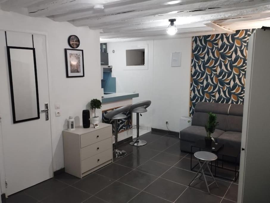 Studio Equipe Proche Aeroport Paris Cdg Apartment Vemars Exterior photo